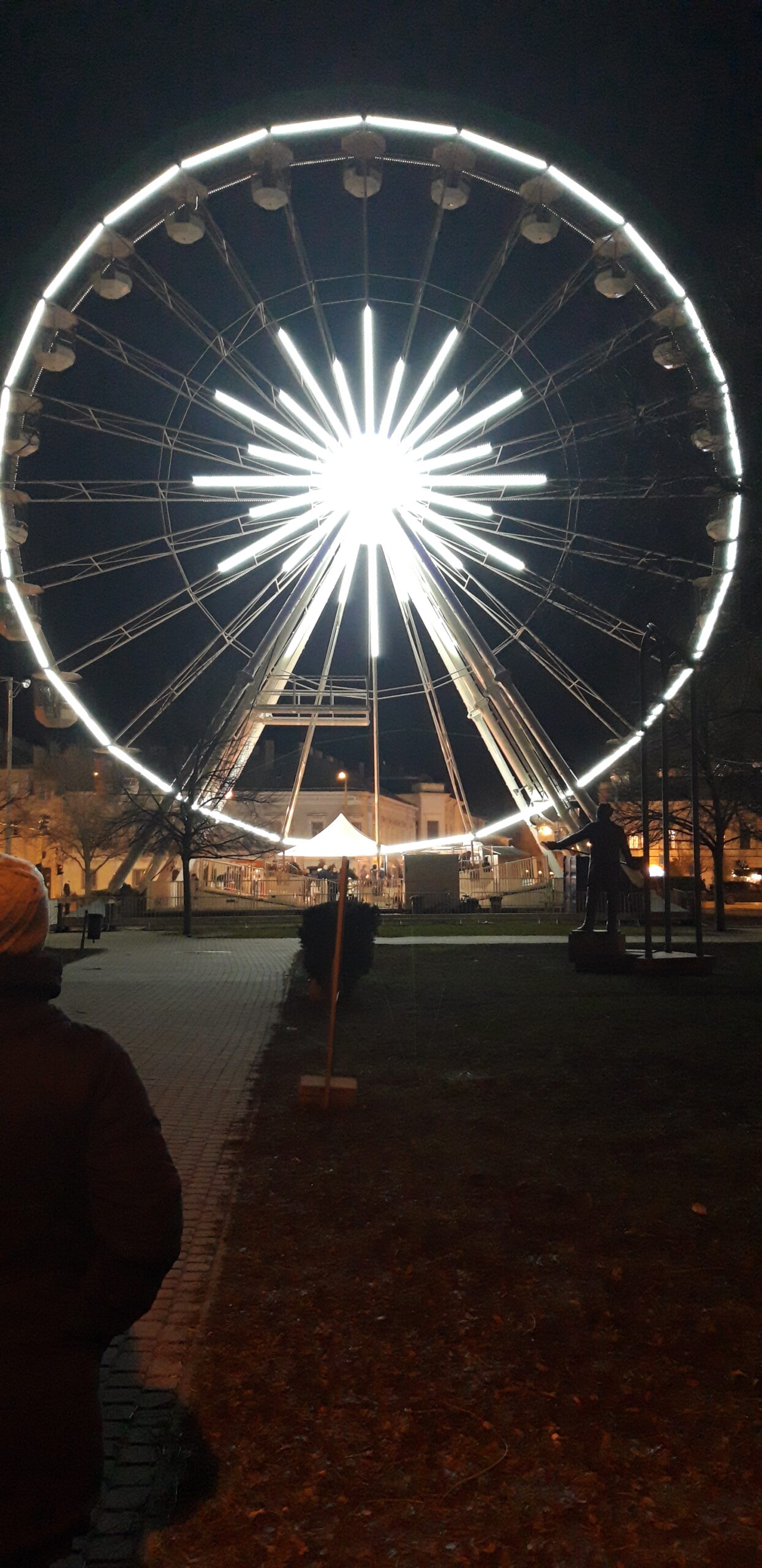 Karácsonyi forgatag és óriáskerék